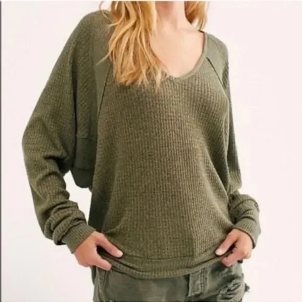 Free People Santa Clara Thermal Waffle knit long sleeve Dolman in Ferngully NWT - Picture 5 of 13